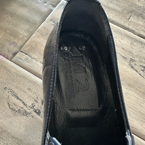 New M2 by Morvati patent blue slip on loafers sz 40 - Picture 7 of 8